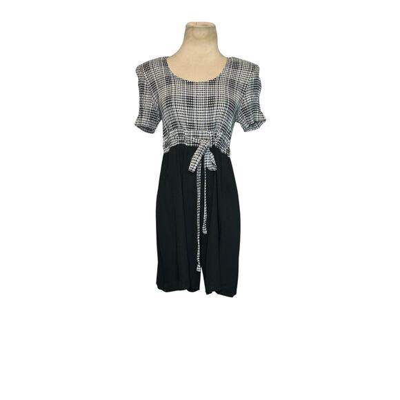 Breaking Loose black white short sleeves romper size 7/8 - Picture 13 of 14